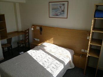 Hotel Le Lieu 2*
